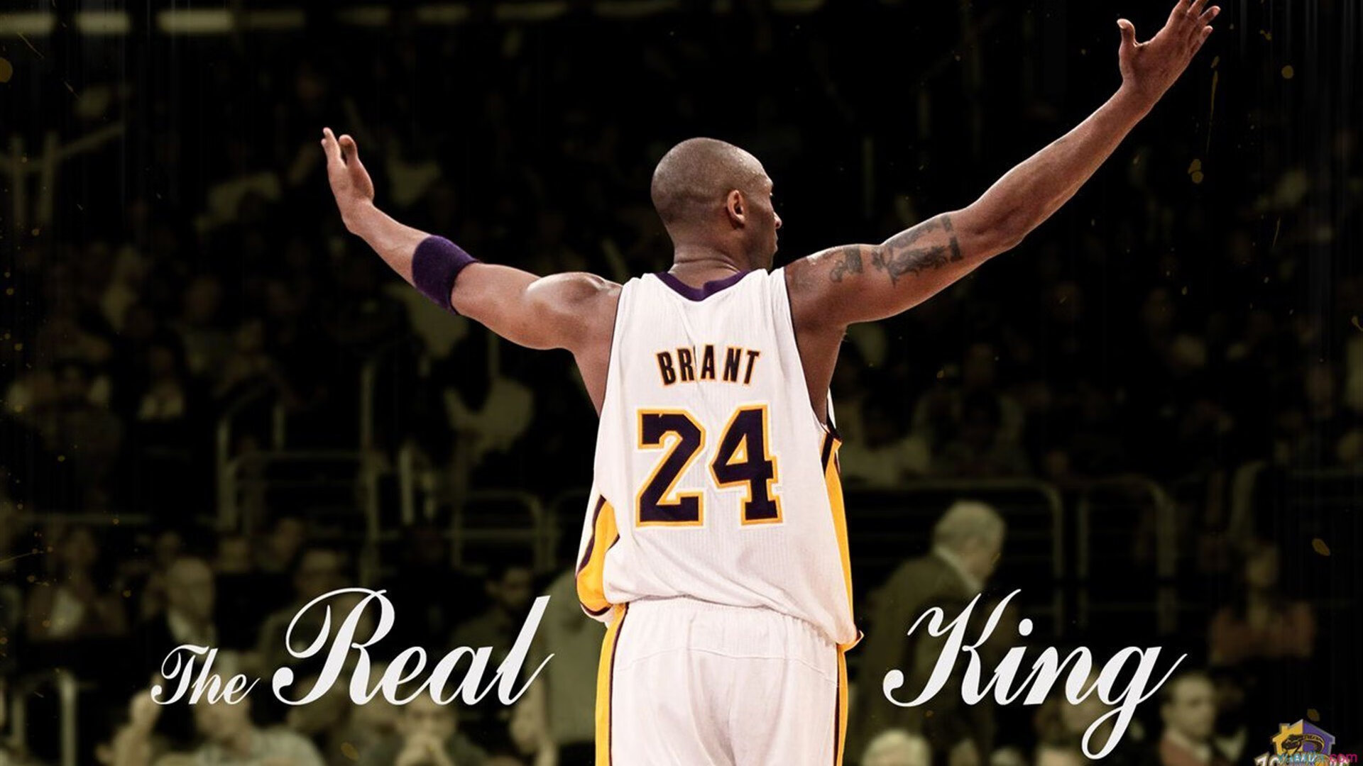 辽宁男篮八强战险胜休斯顿火箭，利拉德砍下11记关键球，全场沸腾