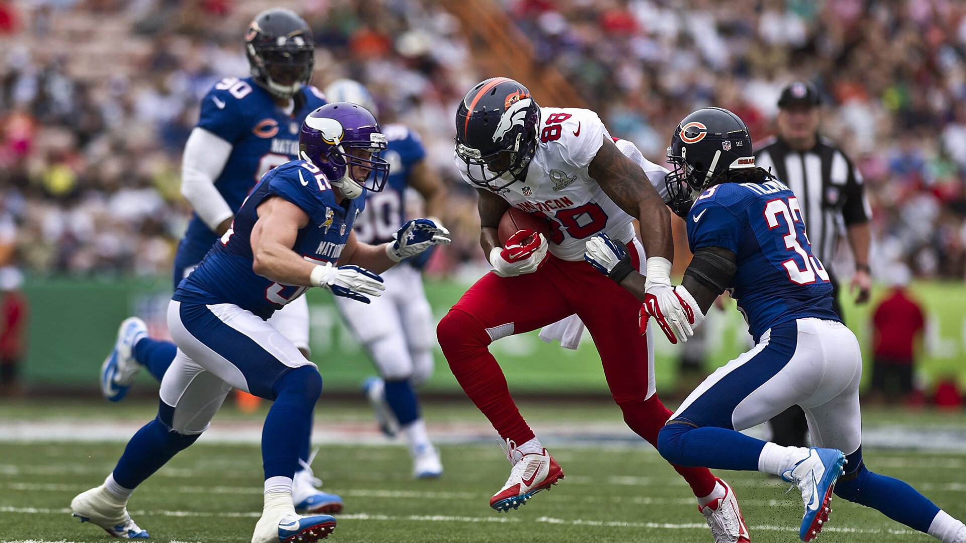 辽宁男篮八强战险胜休斯顿火箭，利拉德砍下11记关键球，全场沸腾